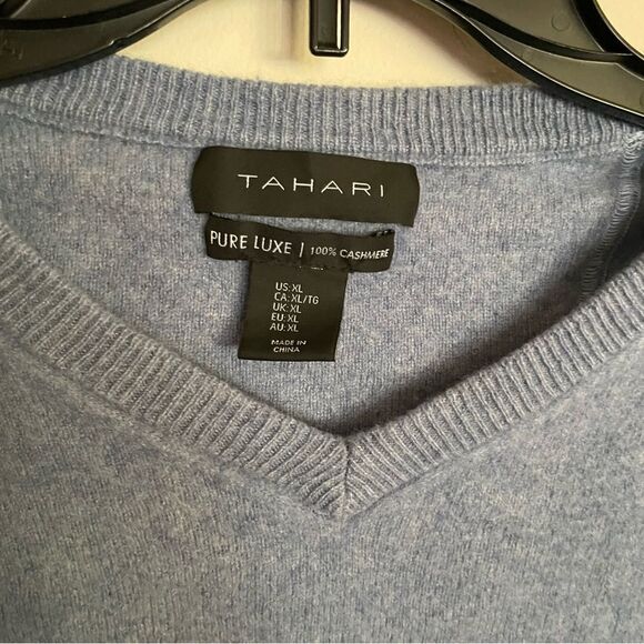 Tahari 100% Cashmere Pure Lux V-Neck Sweater- Size XL - Picture 2 of 8